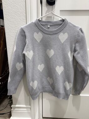 Gray Heart Pattern Knit Sweater